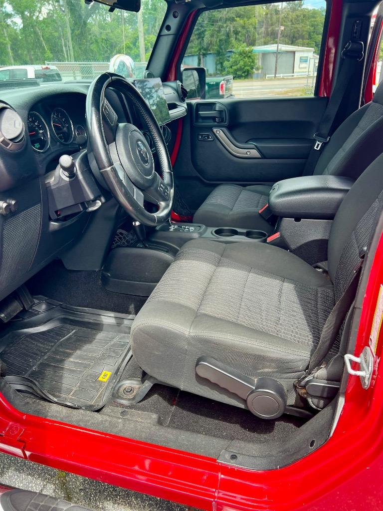 2012 Jeep Wrangler Unlimited Sport - Photo 14