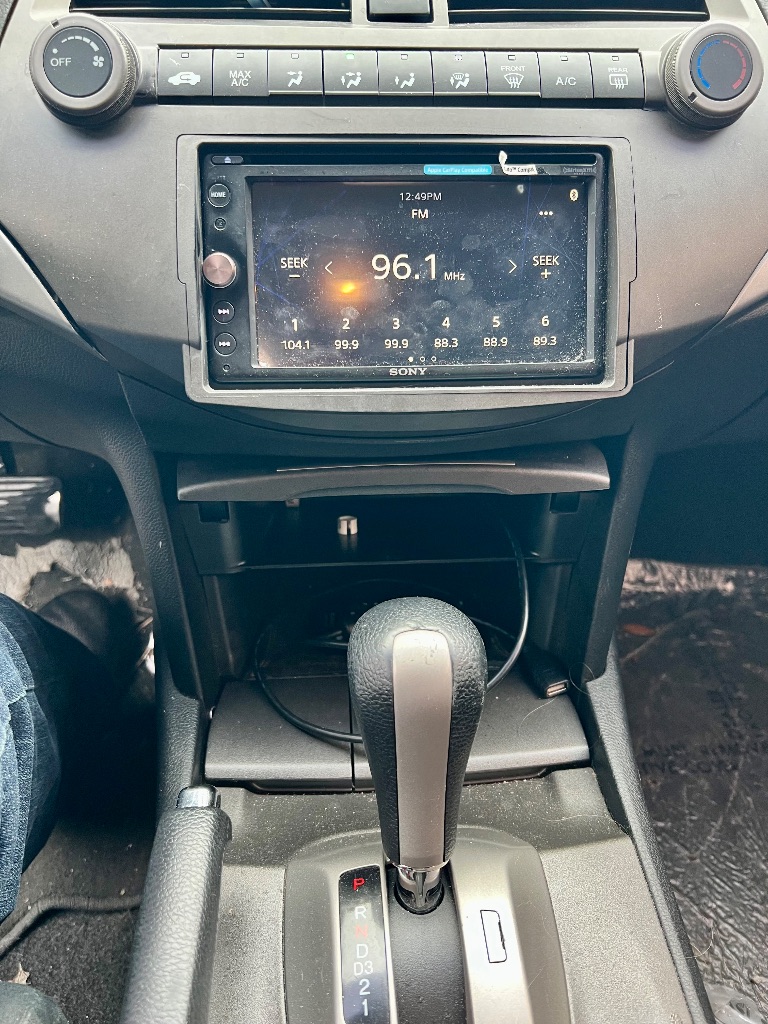 2011 Honda Accord LX - Photo 8